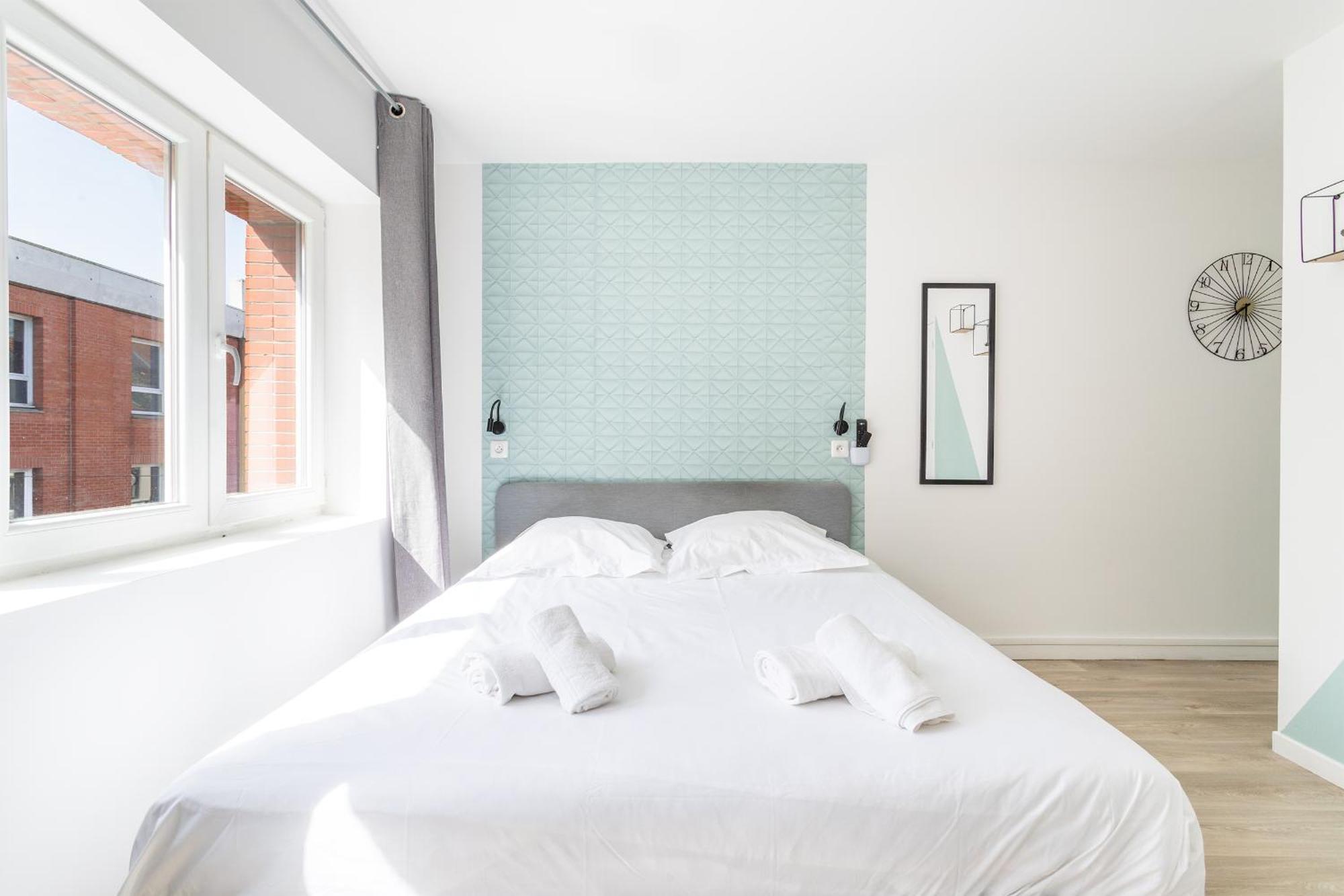 S&K Suite Grande Rue Roubaix - Chambre Spacieuse Et Sdb Privee - Netflix Et Cuisine Dış mekan fotoğraf